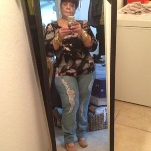 Meet your Posher, Maria